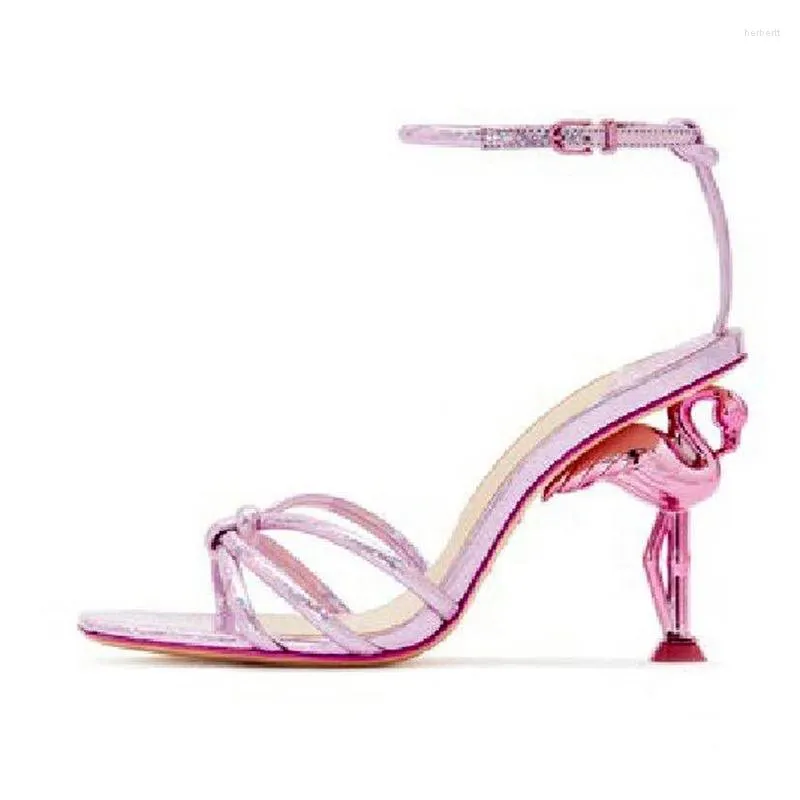 Sandaler damer spring flamingo klack unika mode sexiga hög klackar plus storlek skor guld svart mix färg spänne 43