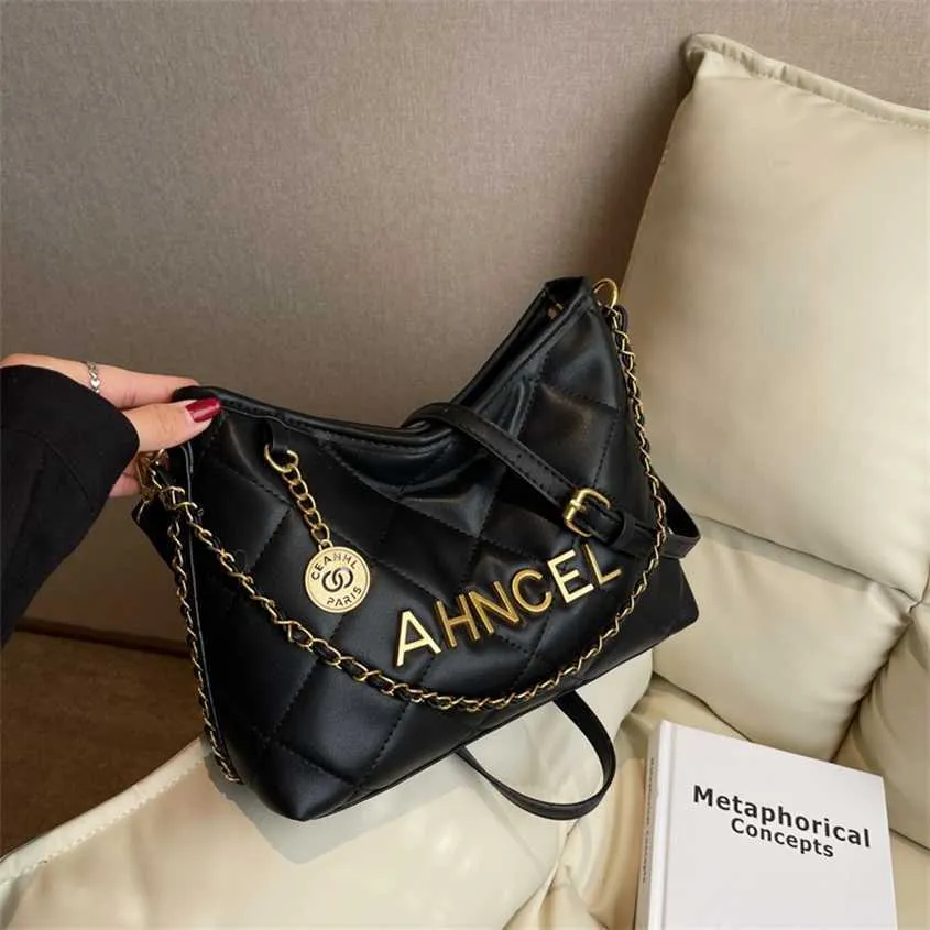 80% rabatt på handväska clearance Ny Lingge Women's Bag Chain Urban Simple Underarm Fashion Small Fragrance Shopping Texture One Shoulder