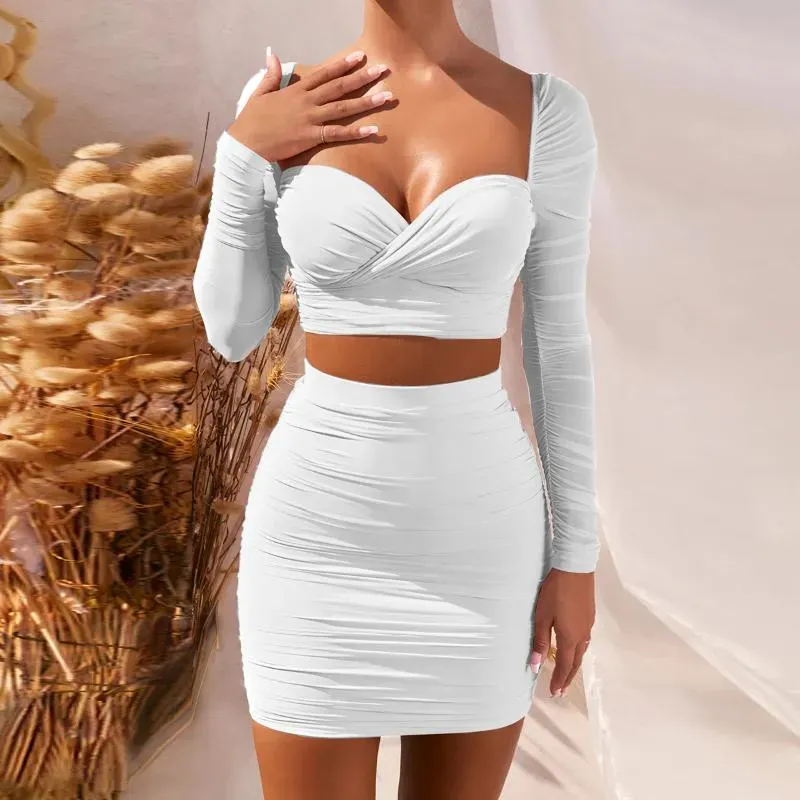 QNPQYX Robe de créateur d'été Robes de soirée Vêtements pour femmes Sexy Coupe basse plissée deux pièces Jupe à manches longues à manches longues Mini robe courte pour femmes.