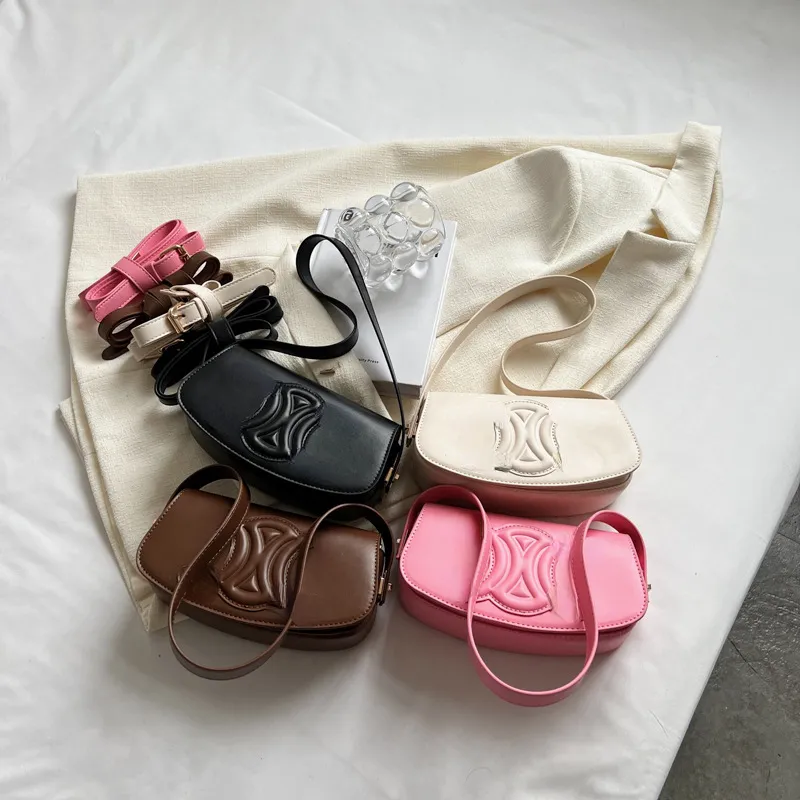 Bolsa De Fabrica Al Por Mayor Nueva Moda De Moda Bolsas Cuadradas Pequenas Bolsas Para Damas De Axilas De 18 11 DHgate