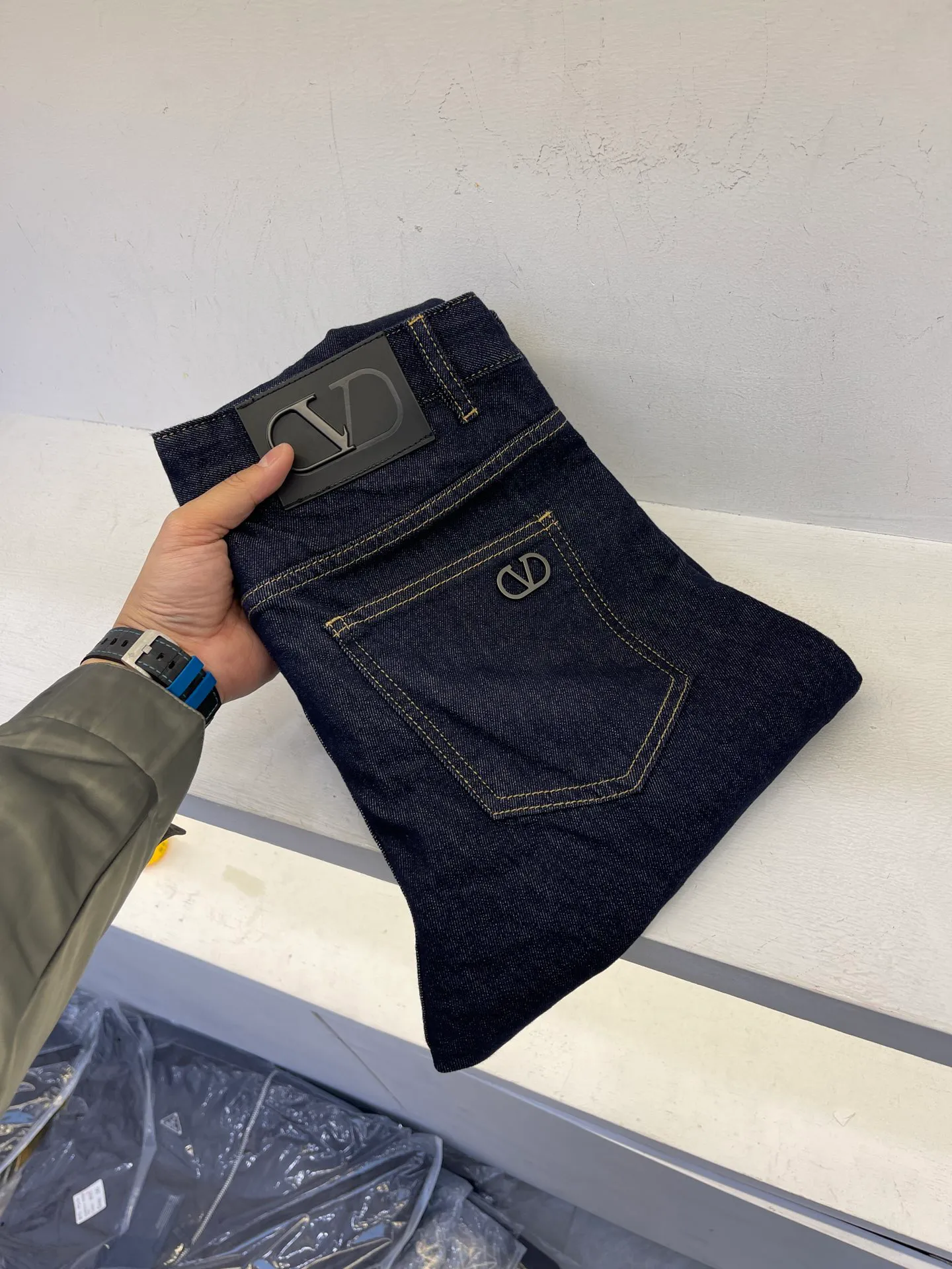 Sommer 2023 neue Designer Jeans bequemes Stretchmaterial dunkelblaue Bleistifthose Luxusmarke Herrenjeans