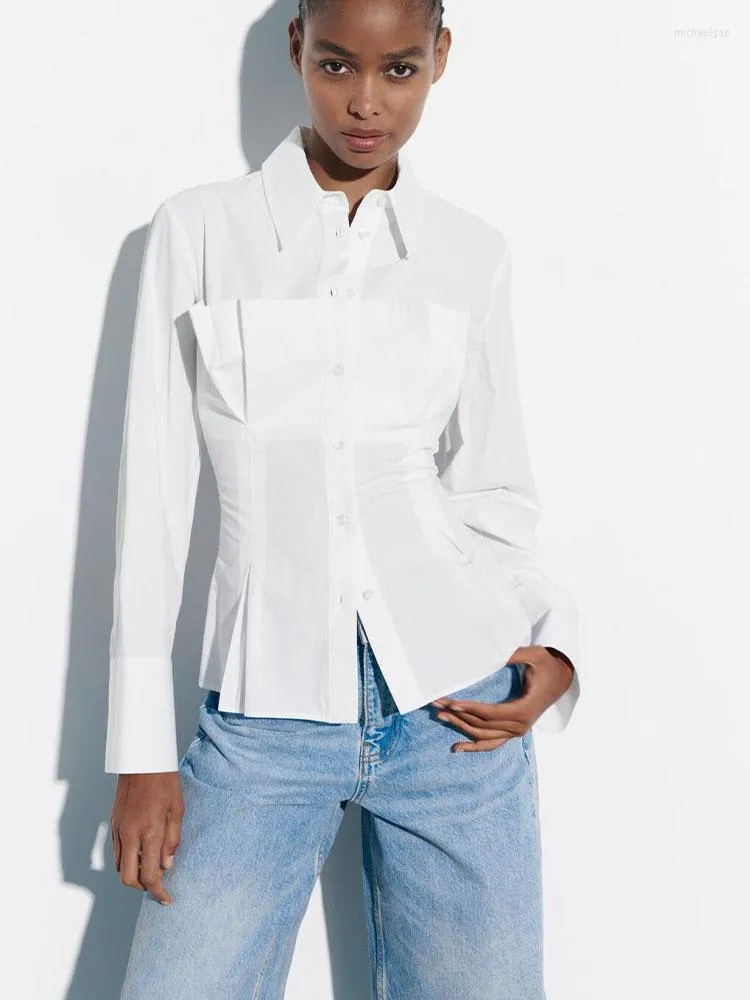 Blouses pour femmes 2023 Mode d'été Décoration plissée Simple Revers à manches longues Casual Popeline Chemise blanche ajustée pour femmes