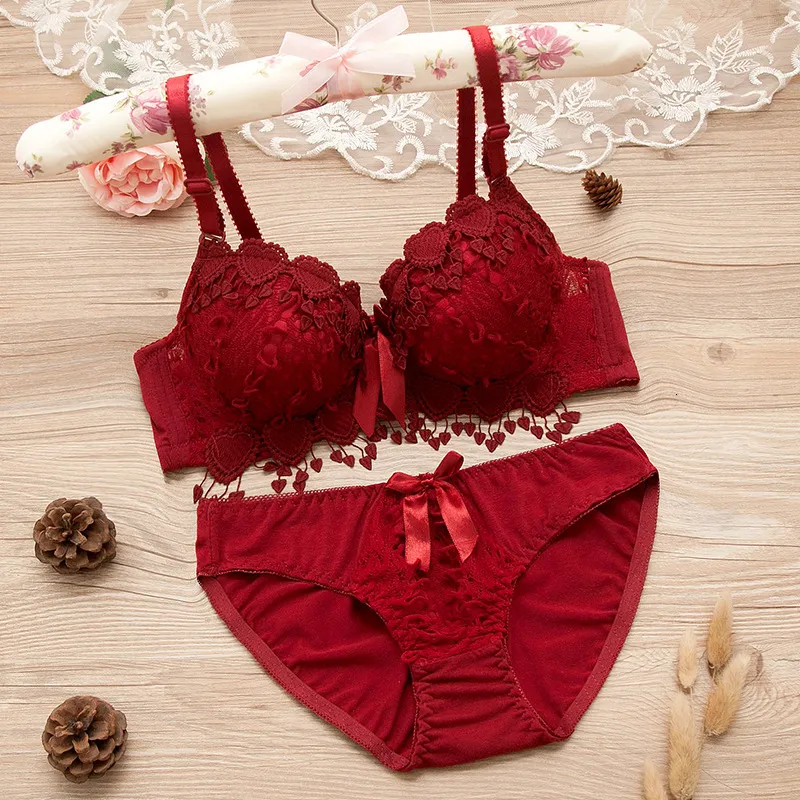 Sexy Lace Padded Push-up Bra Set with Under-Ring Support - 75AB, 80AB ...