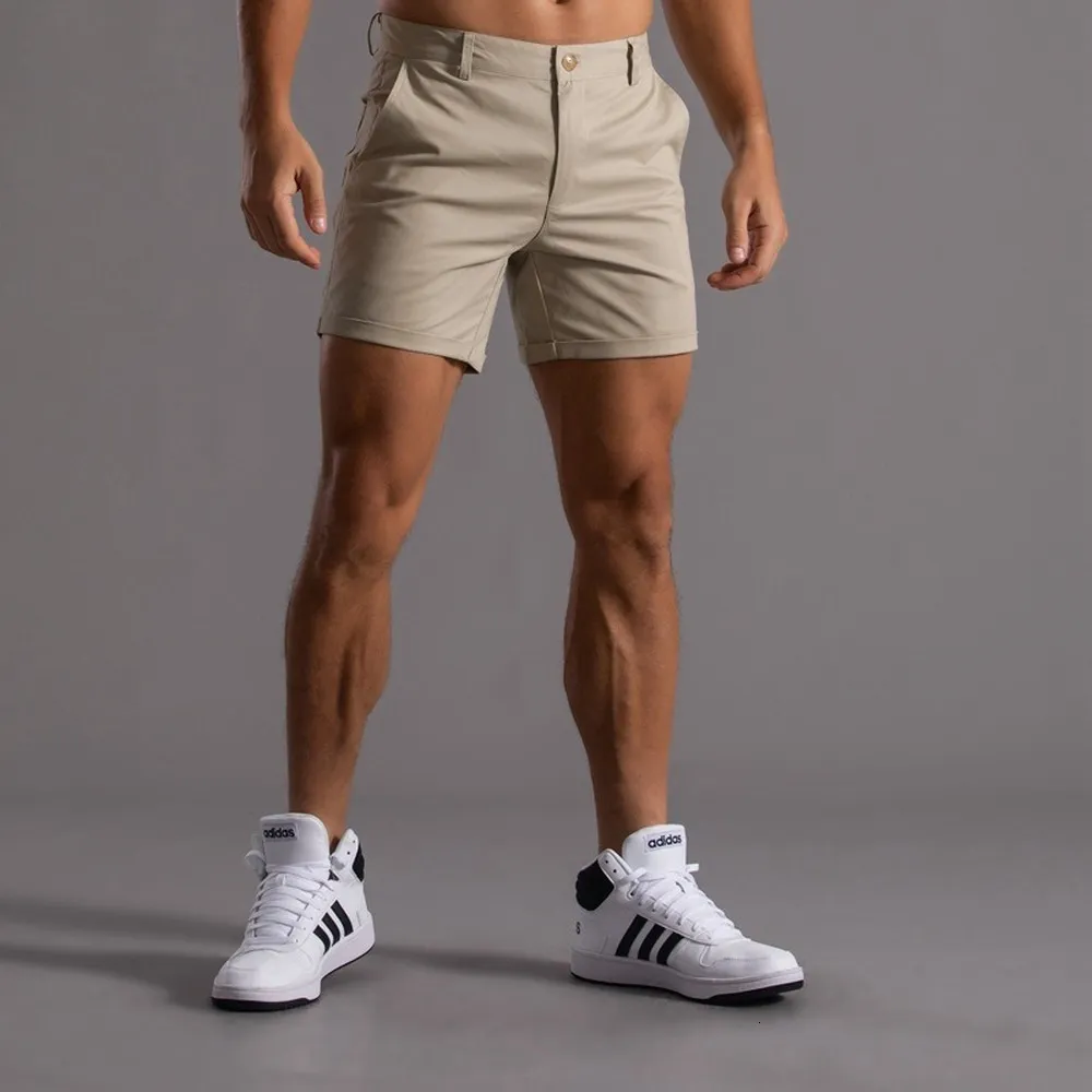 Shorts pour hommes kaki décontracté été couleur unie longueur au genou Bermudes vêtements de mode régulateur Fit bas mince 230504