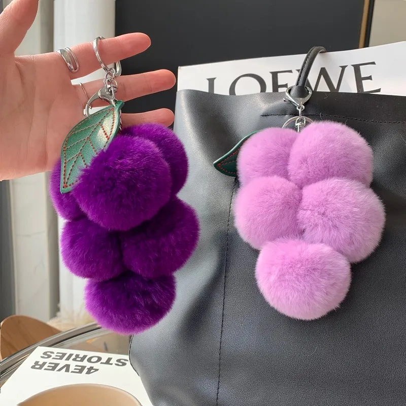 Vera pelliccia di coniglio vera uva portachiavi palla di pelo pompon borsa fascino ciondolo telefono auto portachiavi regalo