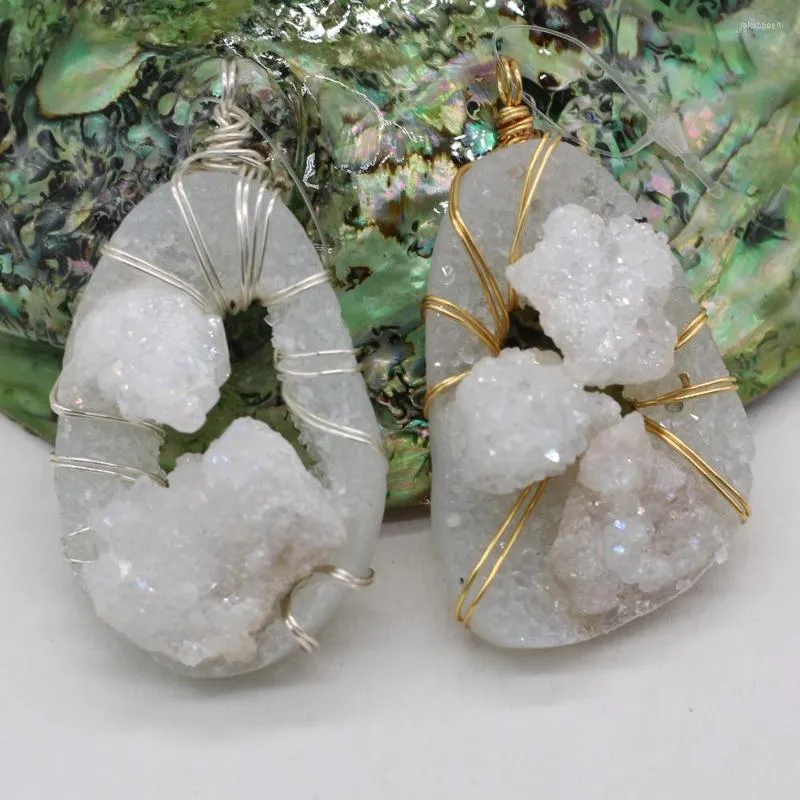Colliers pendants 6 pcs en gros de pierre naturelle en gros de pierre blanche en forme de drop en forme de bricolage Collier de boucles d'oreilles Boucles d'oreilles