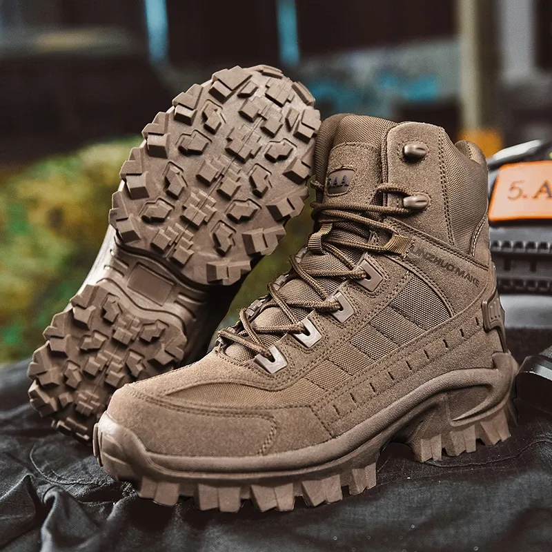 Men's Military & Tactical Boots in Brown