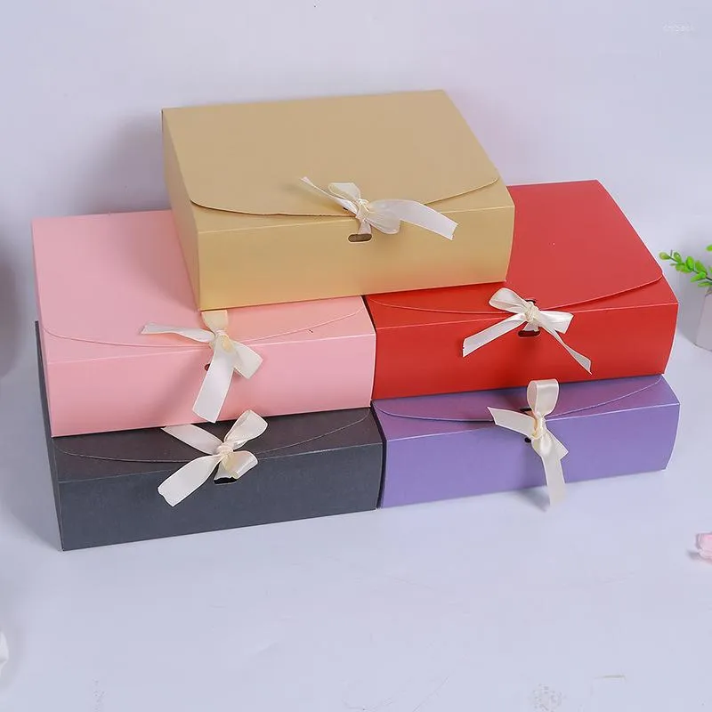 Present Wrap Christmas Utsökt Packaging Box Högkvalitativ Eco Friendly Festive Party Cake Carton med Ribbon Wedding Chocolate