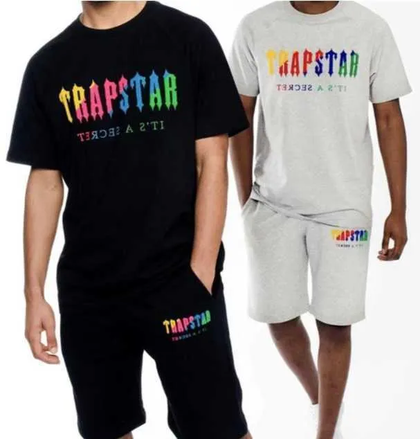 Designer Fashion Clothing Tees Tshirt Fashion Brand Trapstar Colorful Towel Embroidery Short Sleeve Tshirt Shorts Casual Youth Set Casual Streetwear Sportswear T