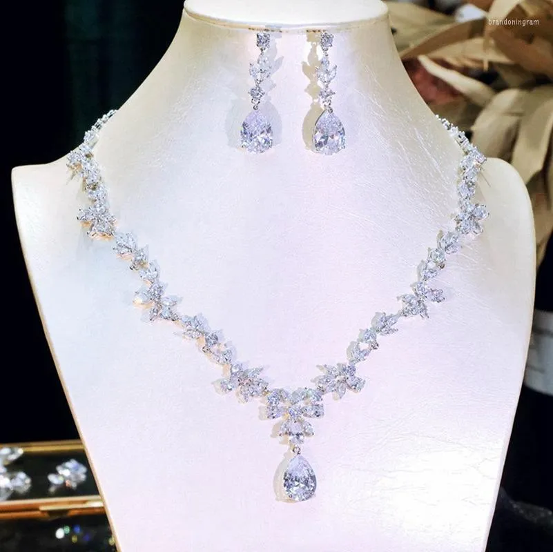 Stunning White Crystal Flower Bridal Jewellery Set Silver Stunning White Crystal Flower Bridal Jewellery Set Silver