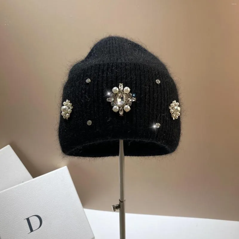 Berets Designer Brand Women Fudicury Rhinestonshones theknated Hat Autumn Winter Fur Cap Cap Fmal