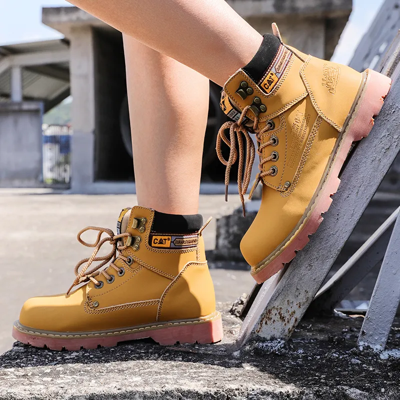 Scarpe antinfortunistiche in cuoio sale