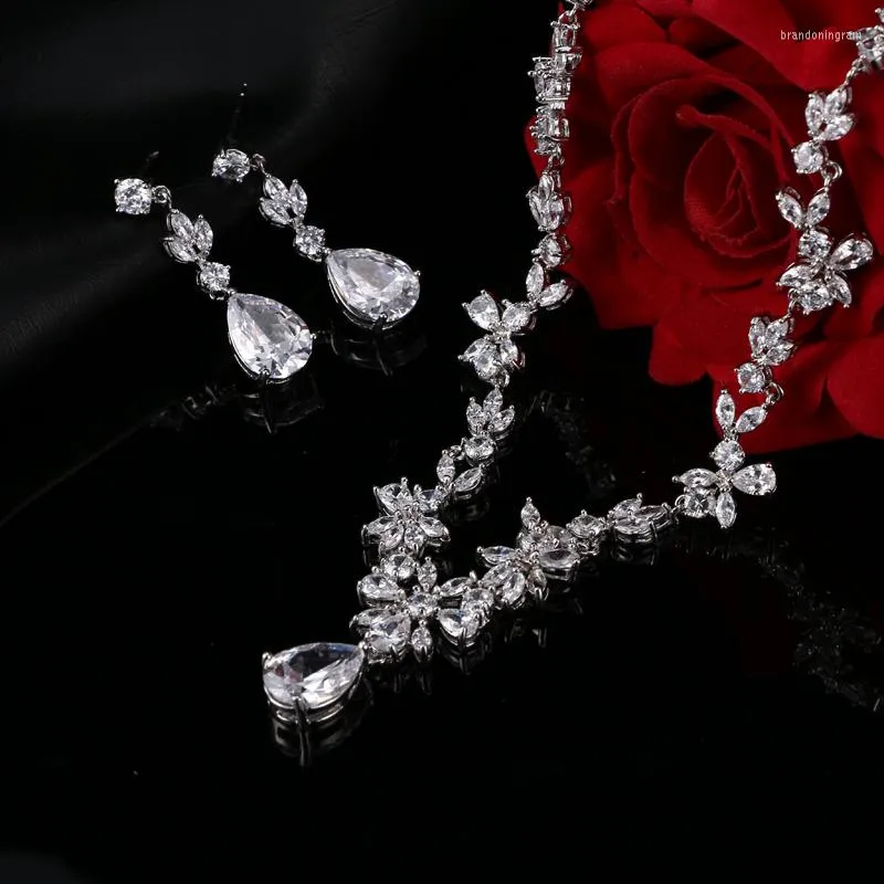 Stunning White Crystal Flower Bridal Jewellery Set Silver Stunning White Crystal Flower Bridal Jewellery Set Silver