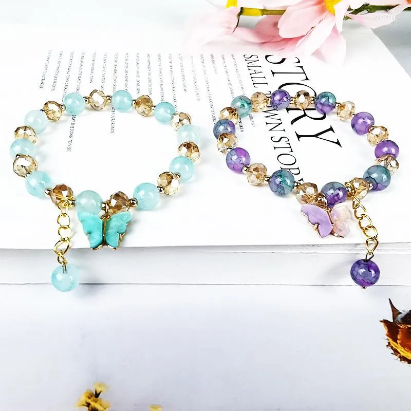 Charmarmband est koreansk färgglad pärlor akrylfjärilarmband för kvinnliga damer Strand armbandsmodesmycken