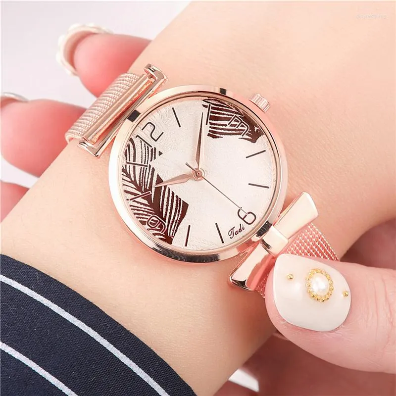 Polshorloges Fashion Watch Women Rose Gold roestvrijstalen mesh riem creatief ontwerp bladpatroon casual dames jurk meisje cadeau