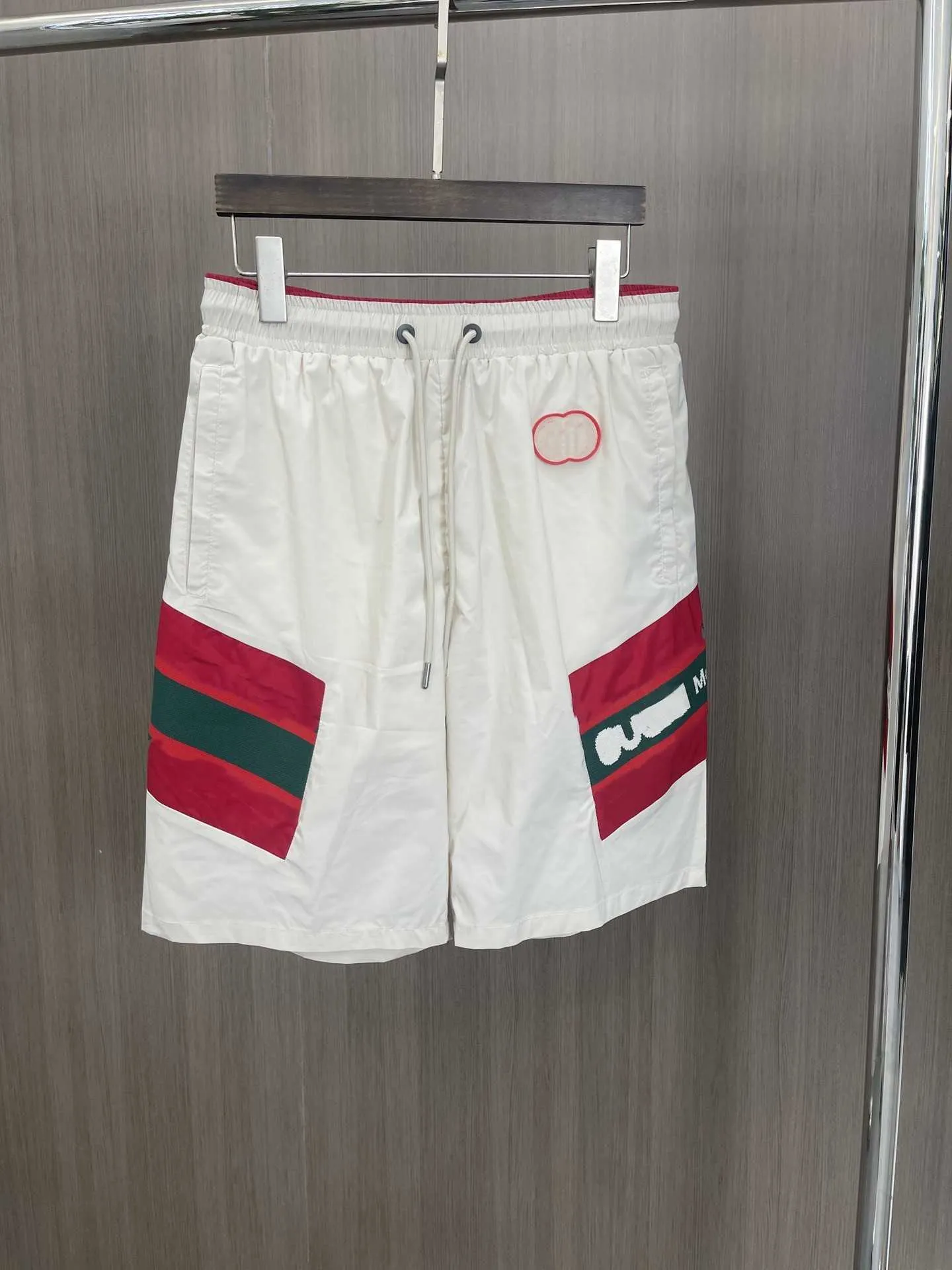 23SS Дизайнерские мужские шорты Нейлоновые шорты для плавания Модные контрастные принты с задним карманом и завязками Роскошные шорты