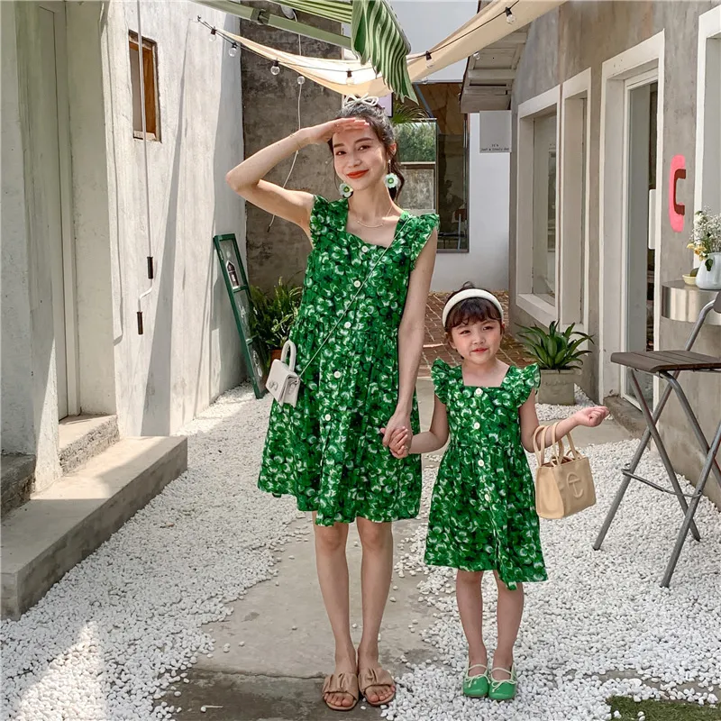 Familie Passende Outfits Mutter Töchter Passendes Ärmelloses Kleid Mutter Und Baby Mädchen Sommerkleider Für Frauen Kleidung Paar Look Eltern Und Kind Kleid 230506