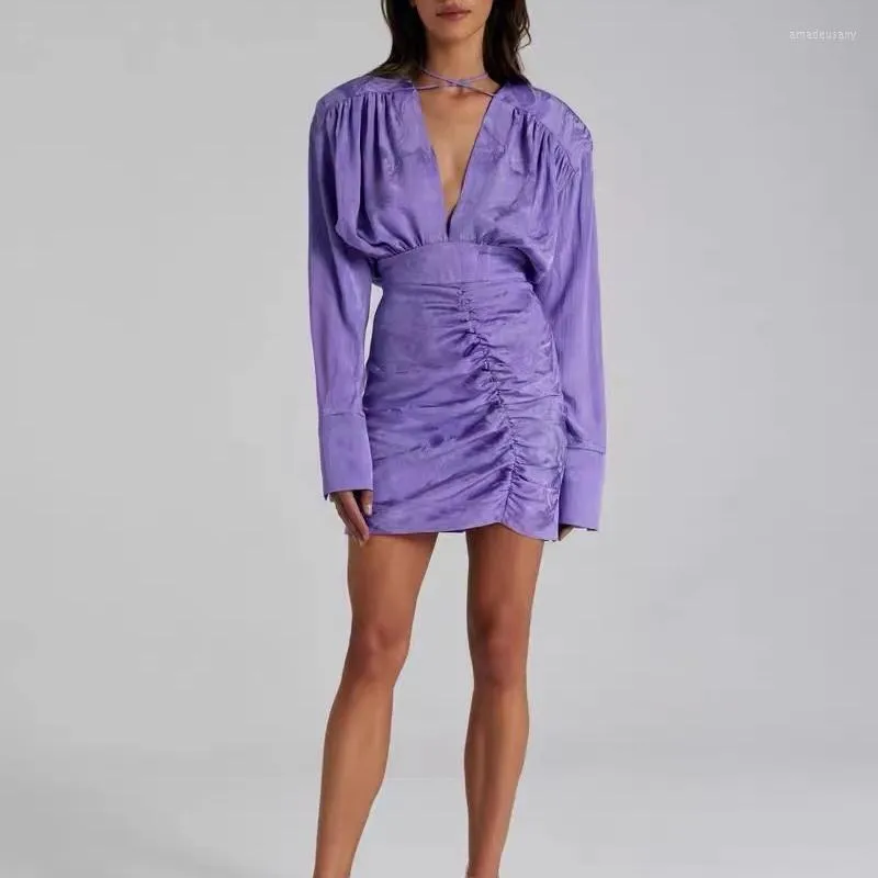 Robes décontractées Femmes Blackless Sexy Mini Robe Deep V Cou Bandage Plissé Wrap Hip Moulante