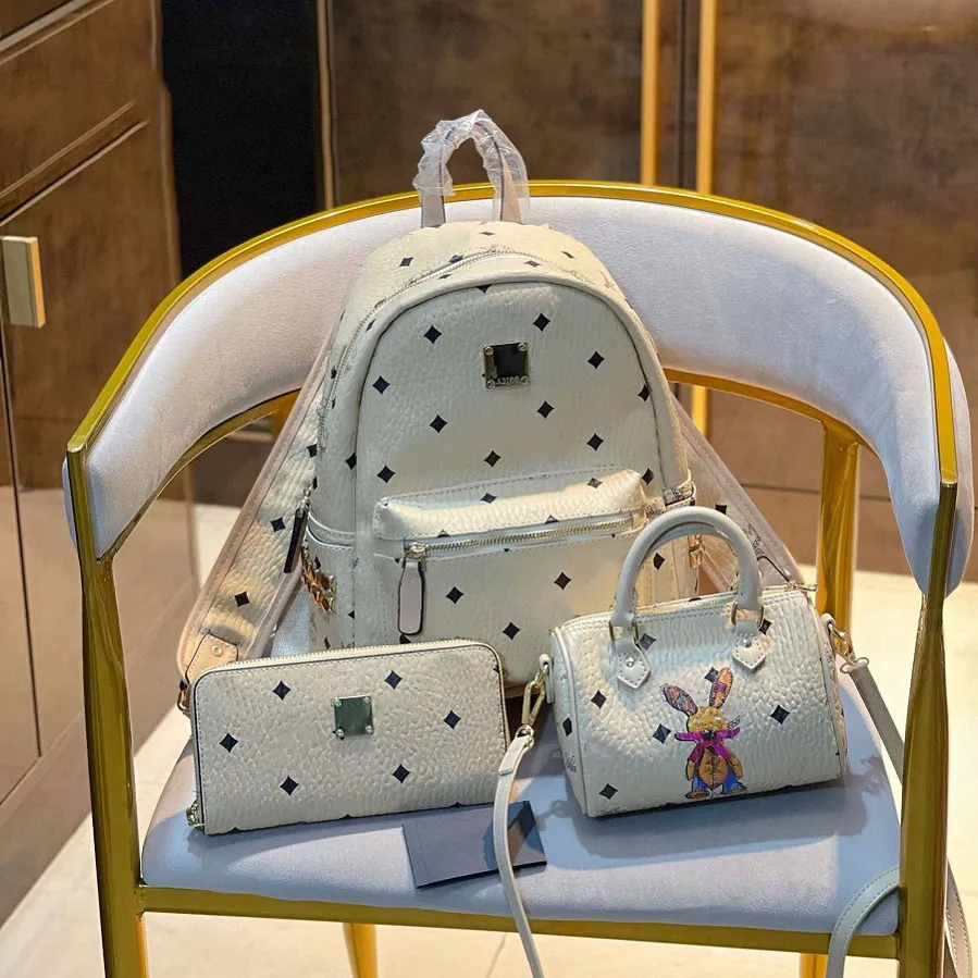 Real purses brand hotsell