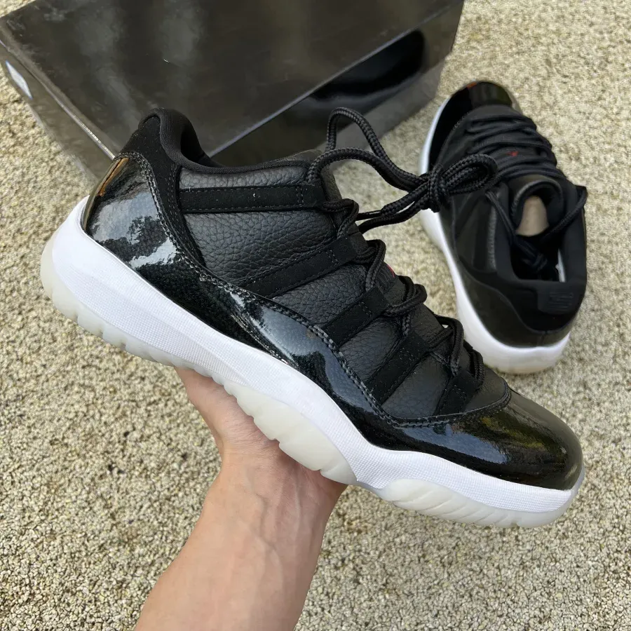 All black deals low top 11s