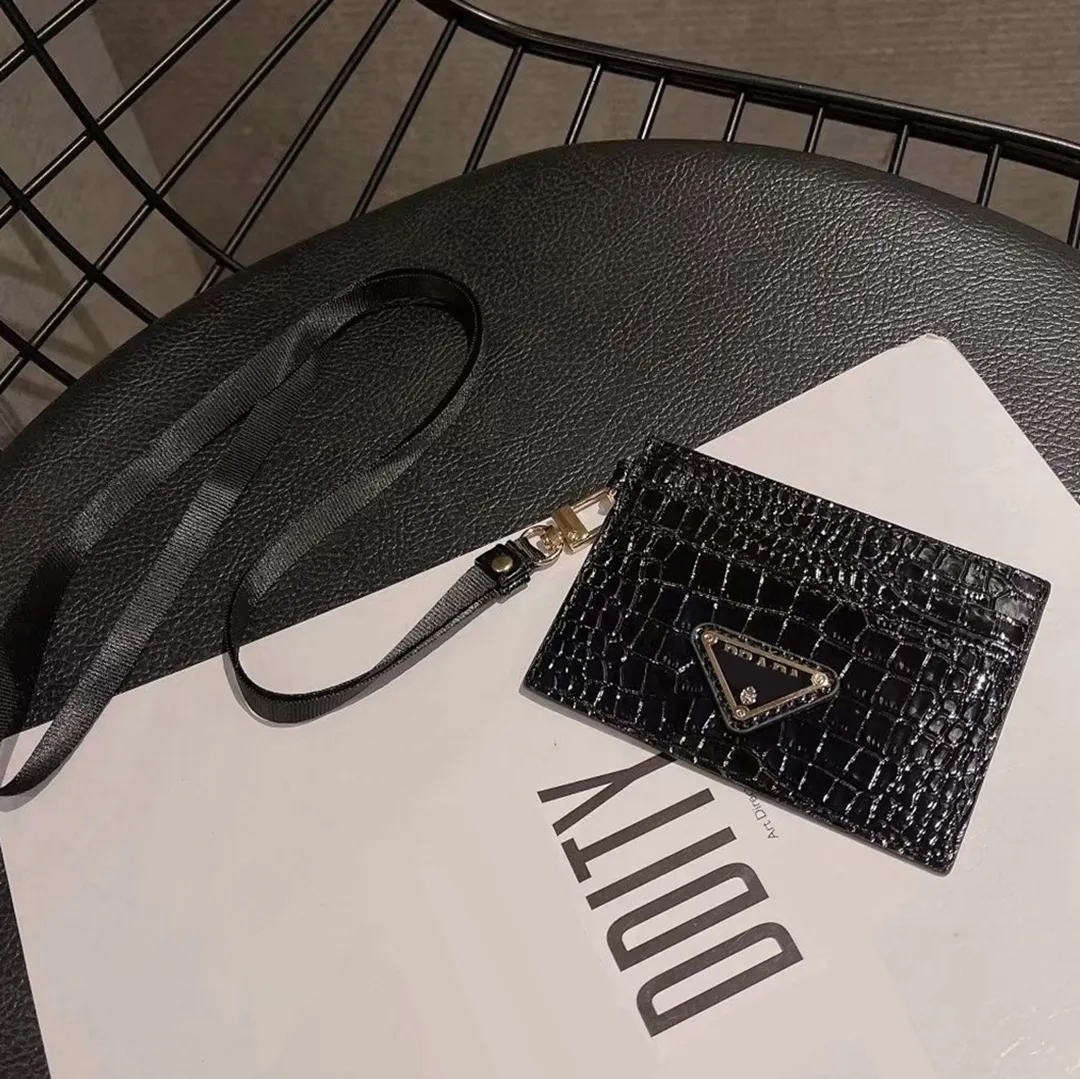 Cuero oficial Saffiano Credict Titular de la tarjeta Estuches con ranuras Crossbody Lujo Hermosa Mini billetera Estuche para monedero Excelente calidad con embalaje en caja con logotipo