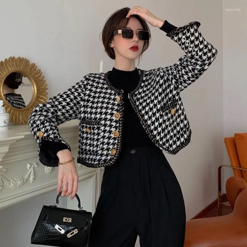 Kvinnorjackor 2023 Ankomst Vintage Houndstooth Kort tweed-kappa Kvinnor O-Neck Single-Breasted Slim Plaid Jacket Outwear Fashion