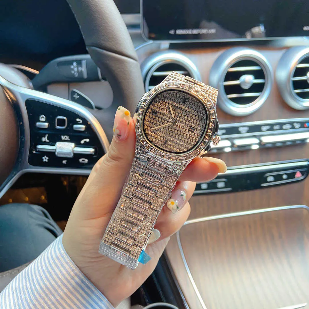 Famous branded watches store