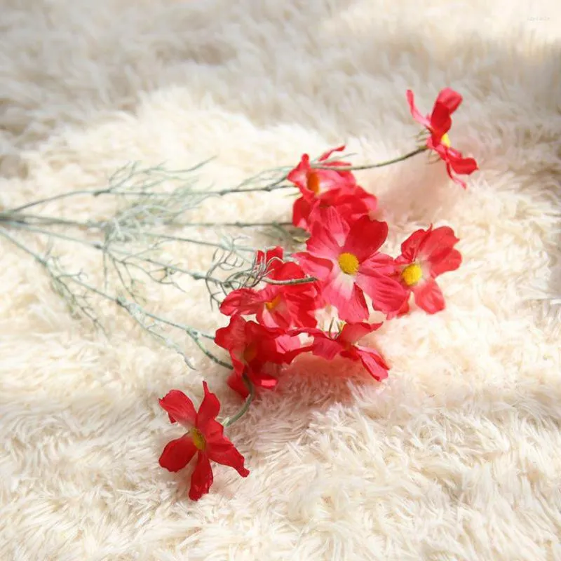 Kwiaty dekoracyjne czerwony kwiat panel ścienny ładny sztuczny jedwabny jedwabny fałszywy liść kwiatowe koszyki wiosenne