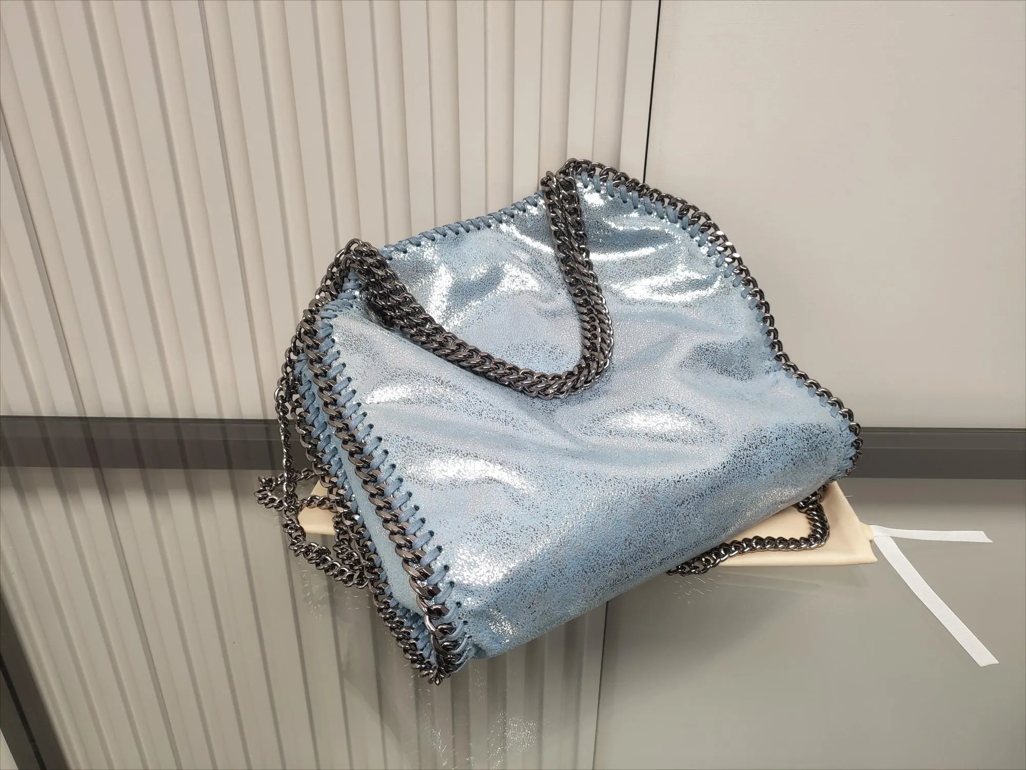 DHgate 2024 NewWomens Handbag High Quality PVC Leather Stella McCartney Style Tote Bag for Shopping Bags Luggage Accessories