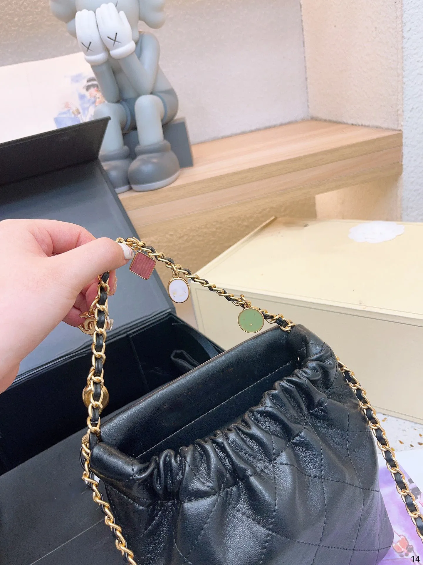Most popular shoulder bags hot sale