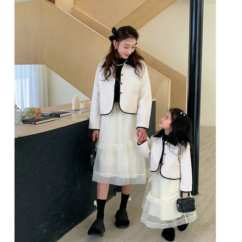 Family Matching Outfits Mommy And Me 2pcs Set Mother Daughter Family Matching Mesh Tutu Skirt Women Girl Coat Clothes Sets Parent-Child Autumn Outfits 230506