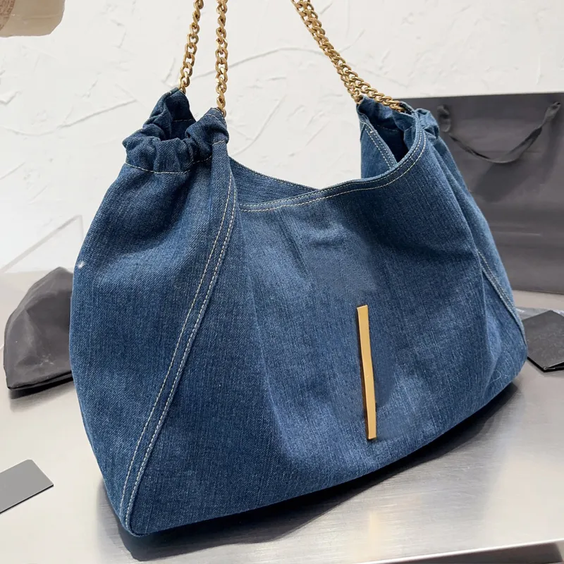 Denim Shopping Tote Bag Fashion Shoulder Bags Large Capacity Women Travel Handbags Gold Metal Chian Big Letter Hardware Interior Zipper Pocket Wallets Tote Purse