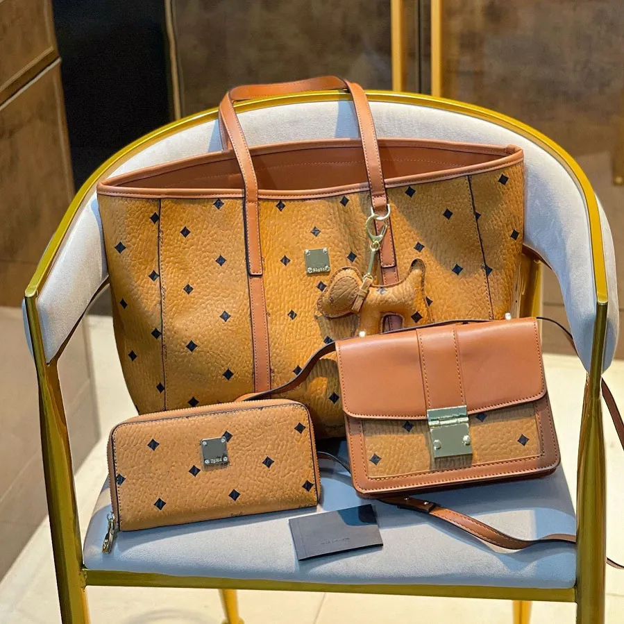 Mcm bag 2025 set