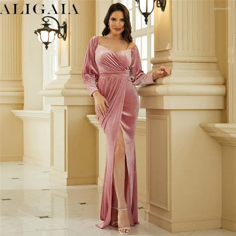 Velvet on sale peach dress
