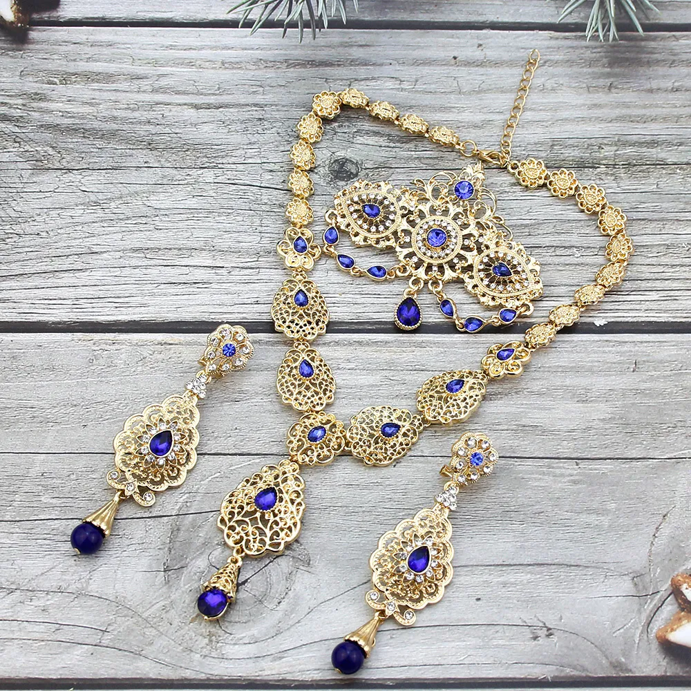 Moroccan gold necklace store