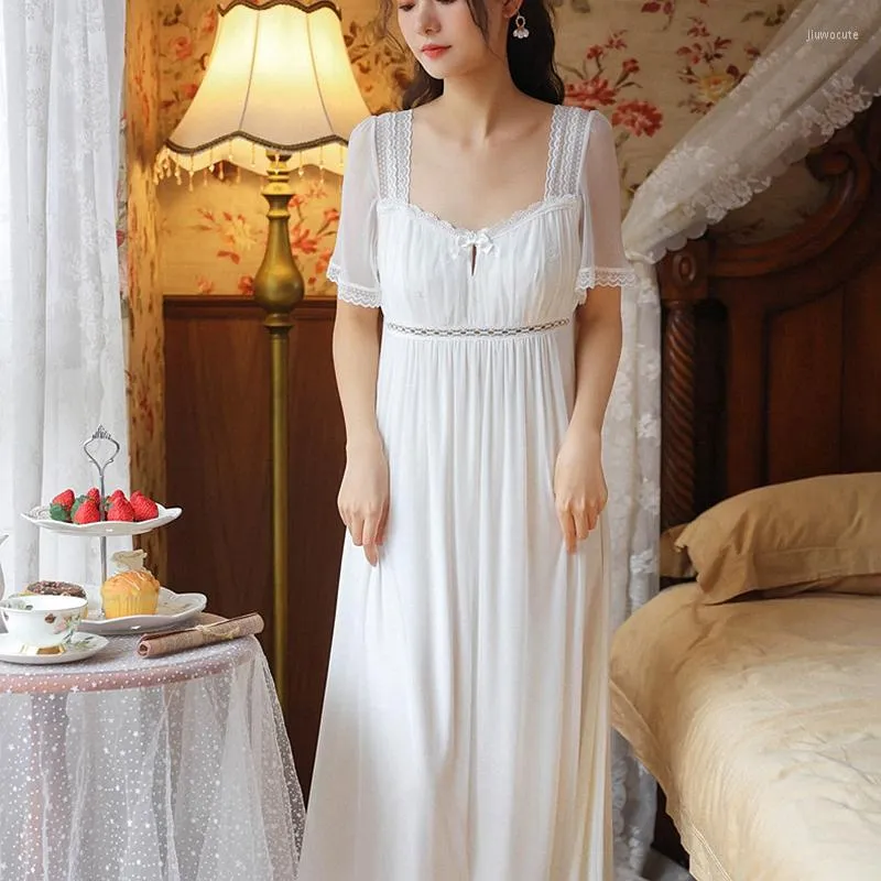 Vêtements de nuit pour femmes dames élégant Lolita chemise de nuit blanc longue chemise de nuit en nylon doux filles vêtements de nuit déshabillé femmes dentelle U cou Vintage