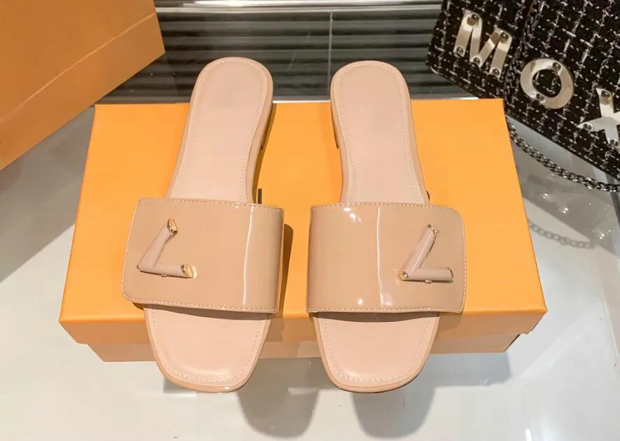 Luxury Genuine Leather Designer Aerowalk Slippers For Women