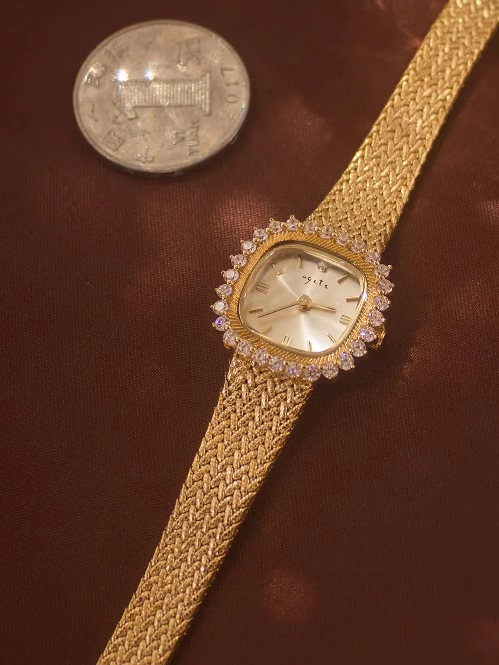 Women S Watches 2023 Tanishq Diamond Bangles Luxury Elegant Crown