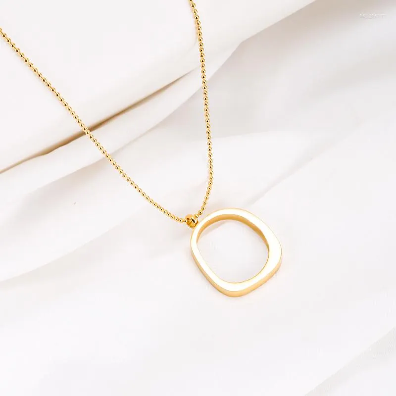 Collane con ciondolo Geometria dorata quadrata per donna uomo semplice collana di gioielli moderni in acciaio inossidabile alla moda regalo 2023