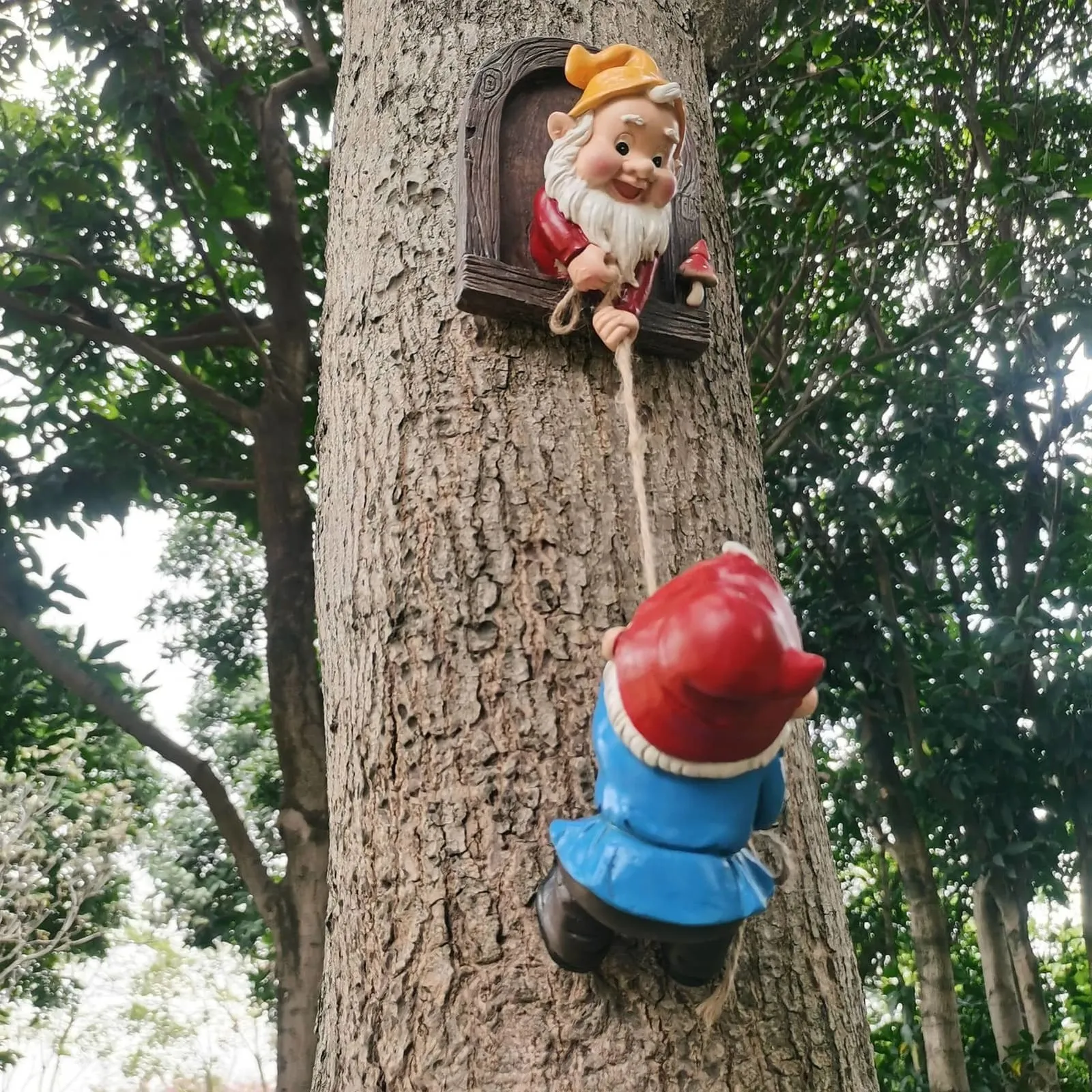 Hanging Climbing Gnome Statue – Funny Faceless Resin Garden