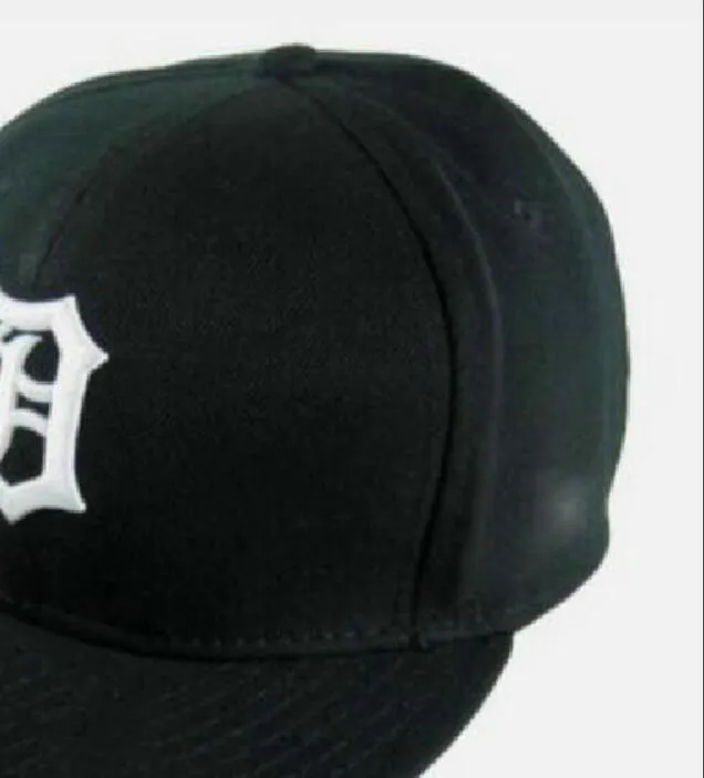 Готовые стоковые оптовые высококачественные мужская спортивная команда Detroit Sport Fit Caps Sox Flat Brim на полевых шляпах Полный закрытый размер дизайна 7- размером 8, встроенный бейсбольный бейсбол Gorra Cacquette A0