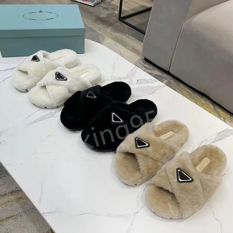 Foam tread slippers top