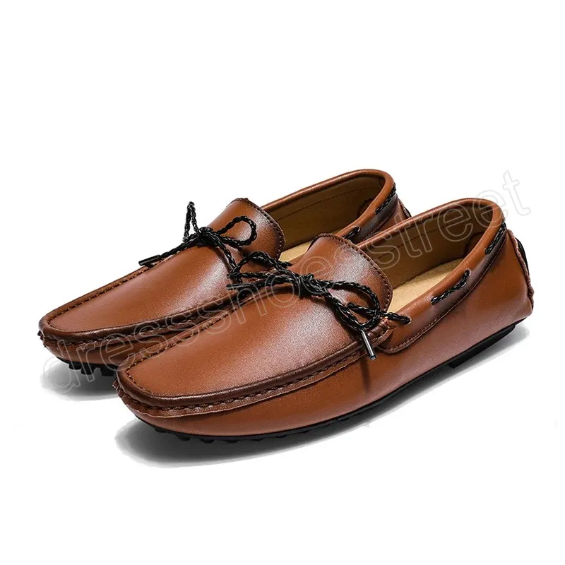 حذاء متسكعون الرجال الربيع Clasicc Vintage Comfy Flat Moccasin Fashion Men Men Slip-On Boat Shoes for Men Nasual Shoes