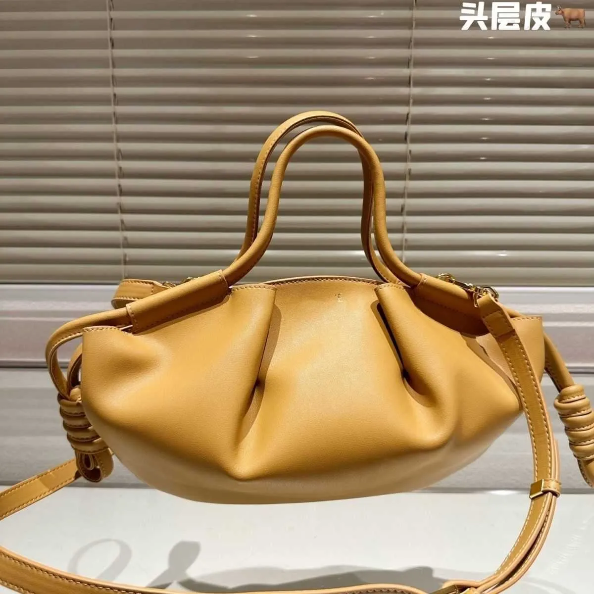 Unisex Handbag PU Leather Crossbody Tote with Zipper Closure Plain