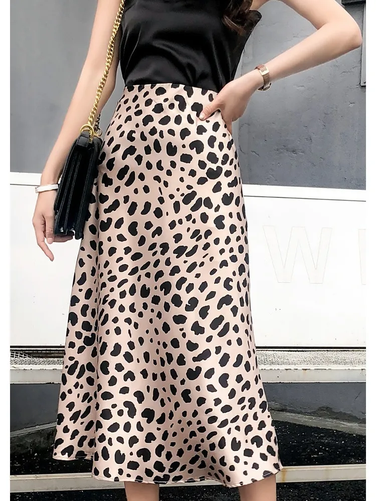 スカートシミュレーションシルクスカート女性夏ハイウエストバッグヒップミッドレングスサテンエレガントな傘スカートフィッシュテイルスカート230508