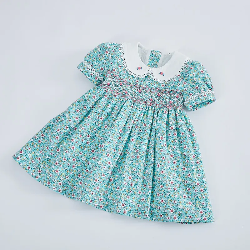 Girl's Dresses Kids Little Girls Handmade Smocked Floral Flower Print Dresses Spring Summer Toddler Girl Princess Vintage Smock Dress 230508