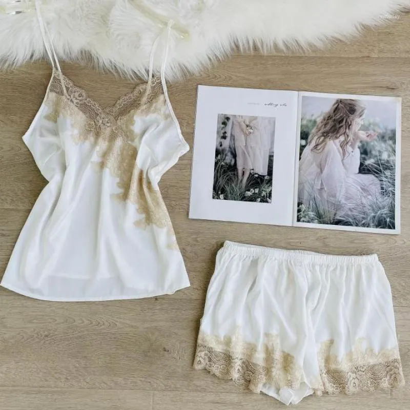 White lace pyjamas shop