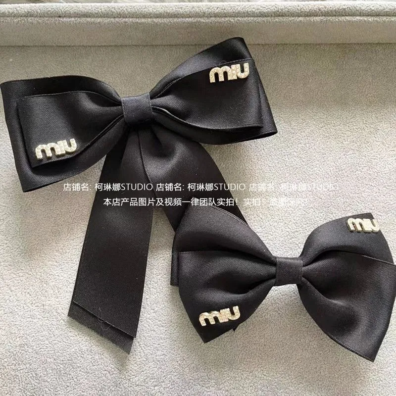 ☆LOVEMEMONSTER☆ Classic Velvet Ribbon Hair Clip Sweet MIU Letter Inlaid Diamond Bow Bow Barrette Hair Clip