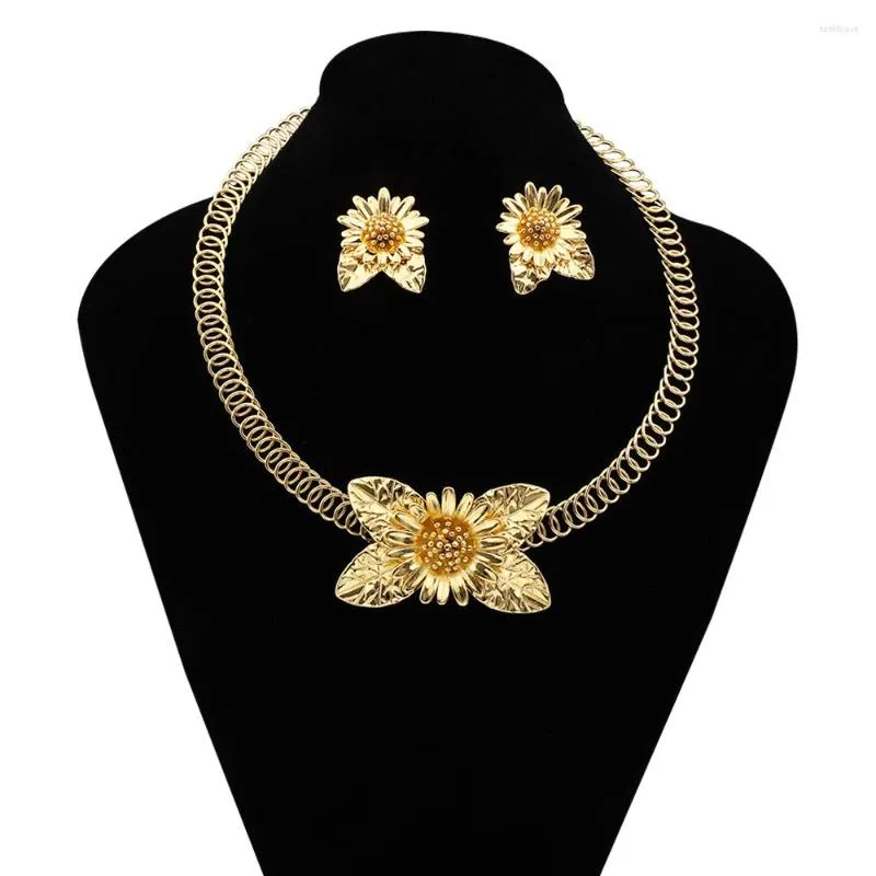 Collier Boucles D'oreilles Ensemble 24K Plaqué Or Fleur Pendentifs Floral Boucle D'oreille Bijoux Afrique Femmes Fête De Mariage Cadeau D'anniversaire De Mariée