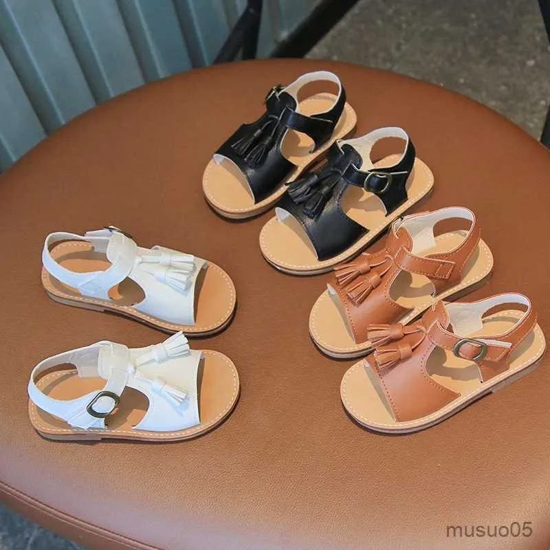 Sandaler trevliga tofsskor för barn flickor retro svart vita bruna sommarskor barn sandaler färska lilla flicka strandskor lägenheter